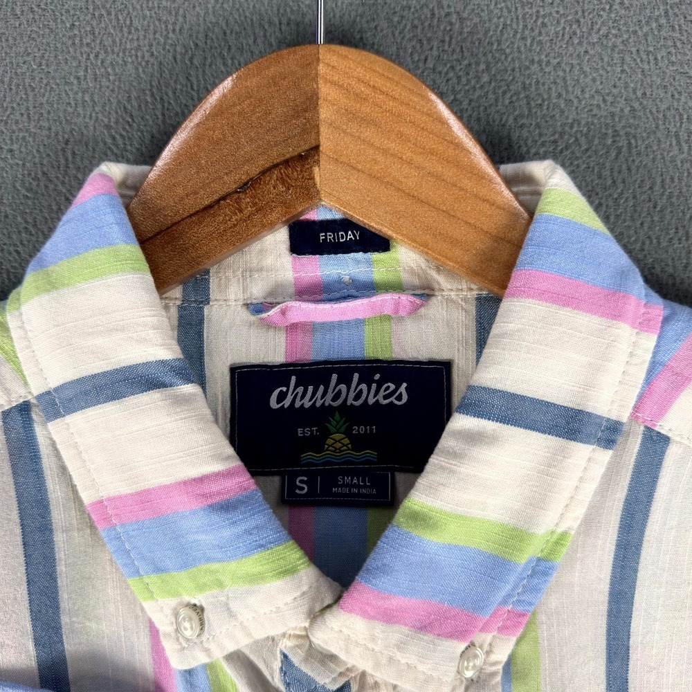 Chubbies Shirt Mens Small Blue Pink Soft Serve Resort Weave Friday Chambray New - Picture 4 of 9